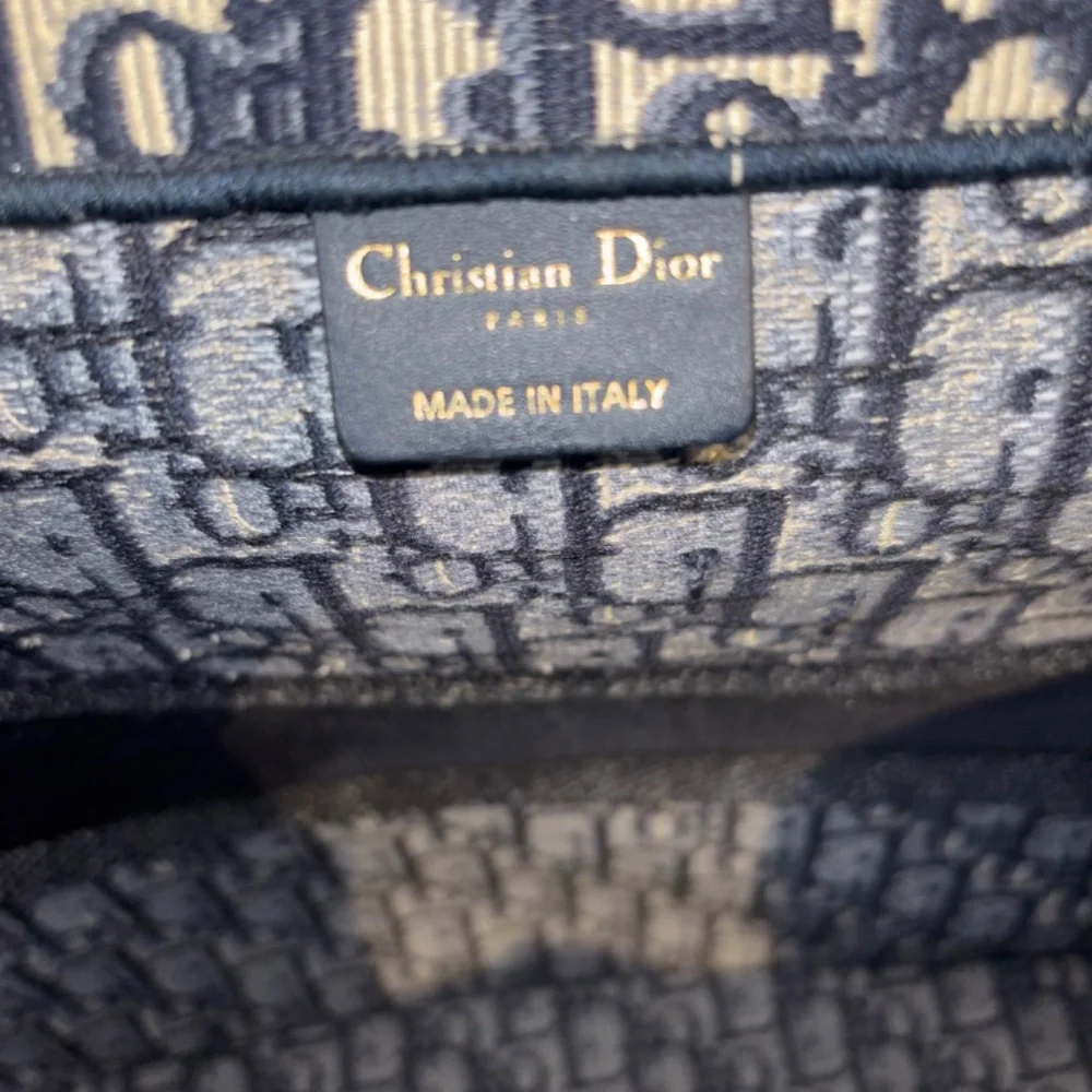 Christian Dior Large Book Tote - Picture 3 of 14